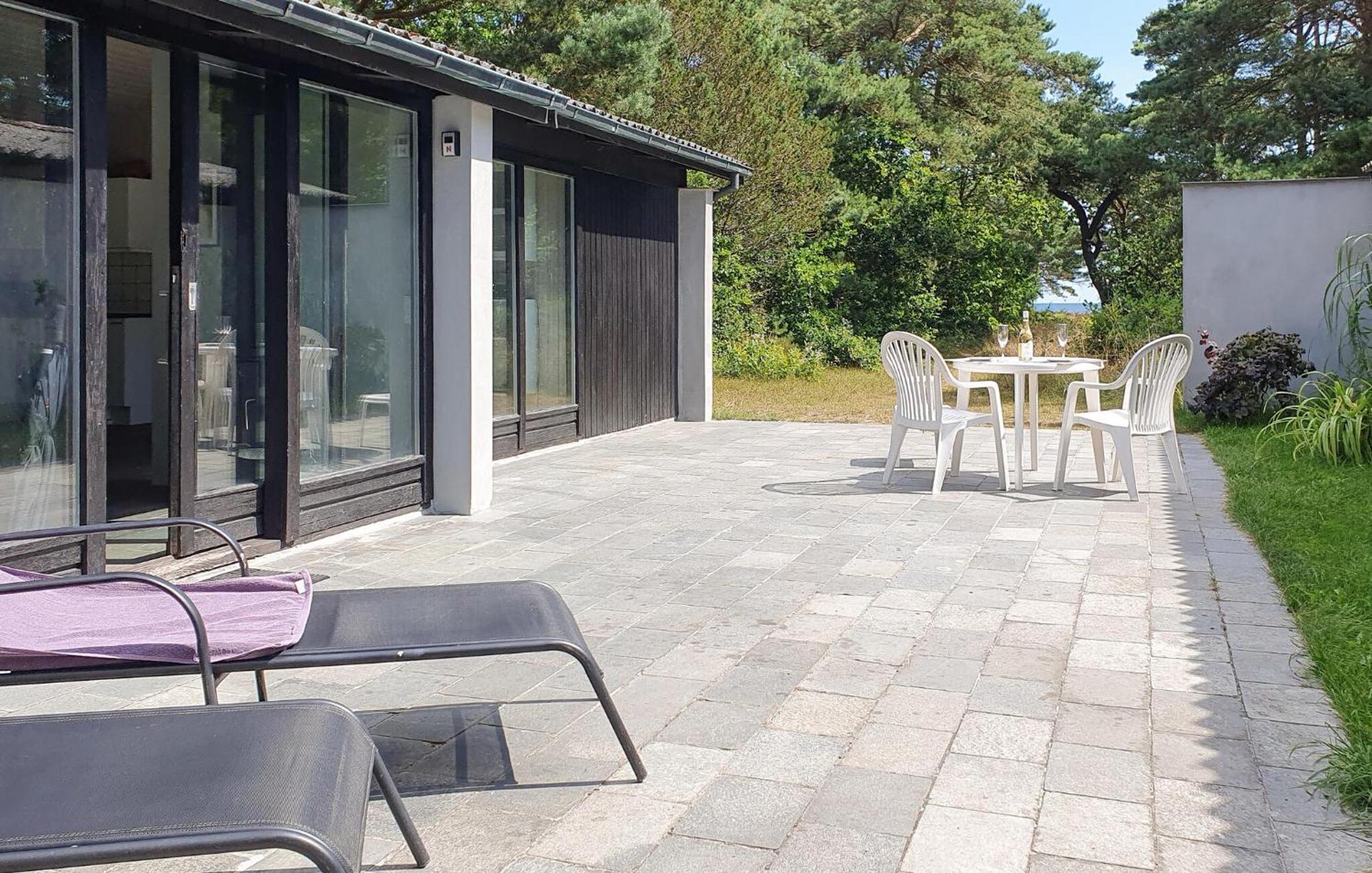 3 Bedroom Awesome Home In Neksø Exteriér fotografie