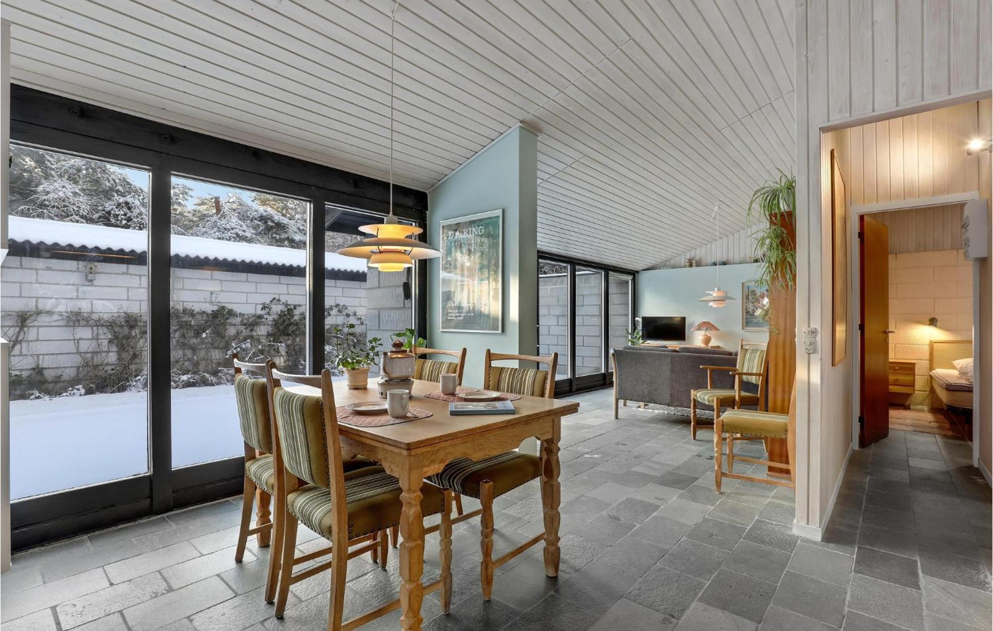 3 Bedroom Awesome Home In Neksø Exteriér fotografie
