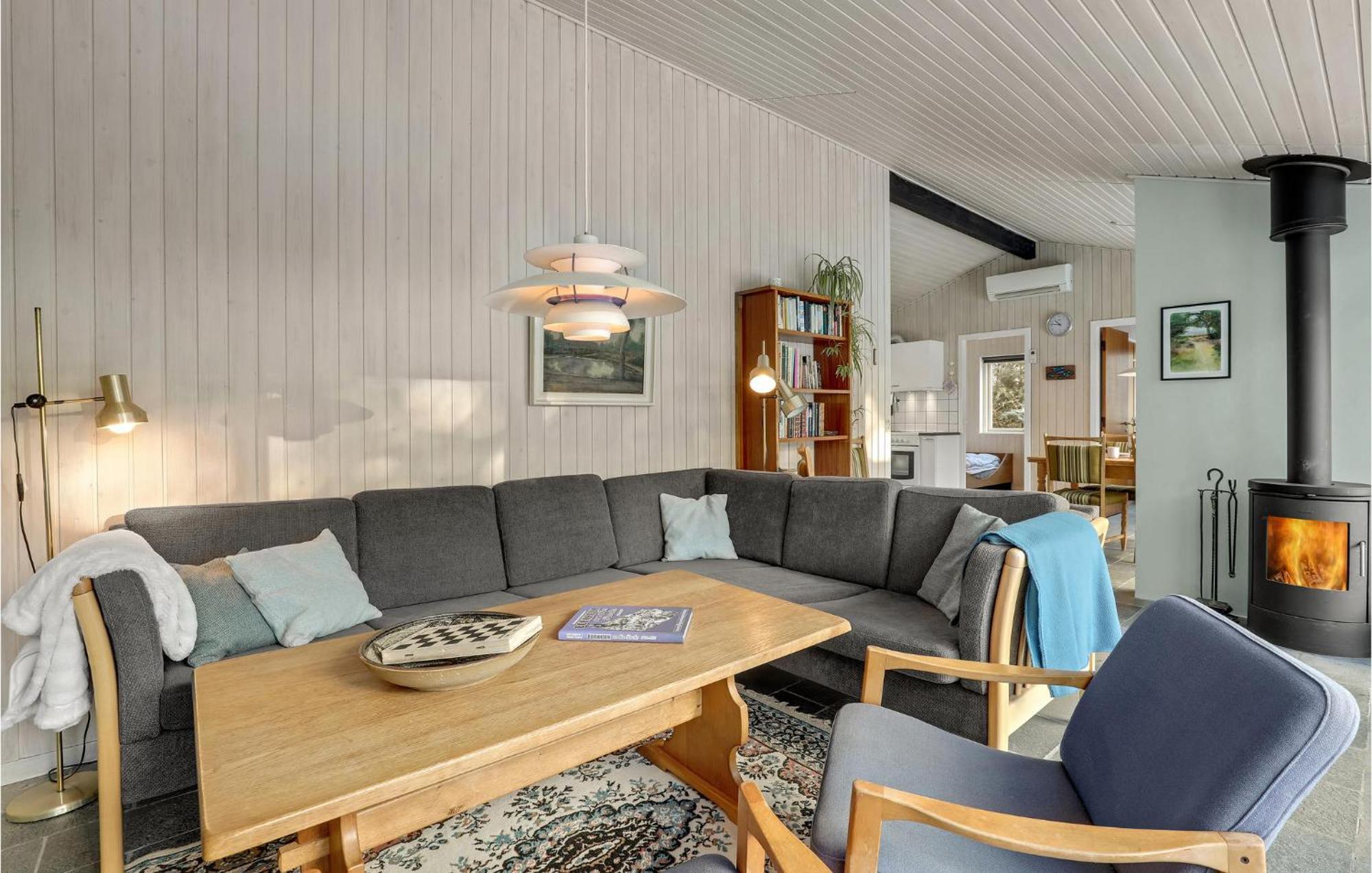 3 Bedroom Awesome Home In Neksø Exteriér fotografie